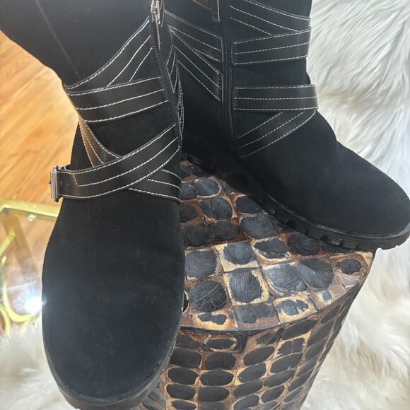 Chic Black Suede Buckle Booties – Size 11 - Picture 2 of 3